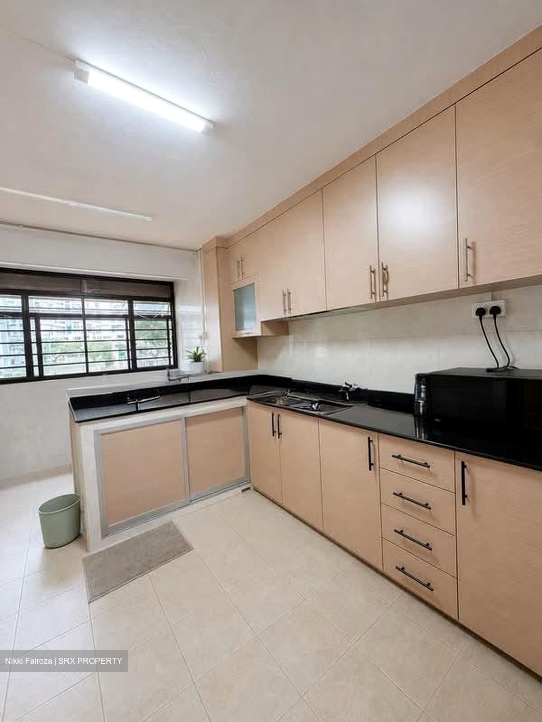 Blk 222 Jurong East Street 21 (Jurong East), HDB 3 Rooms #588252351